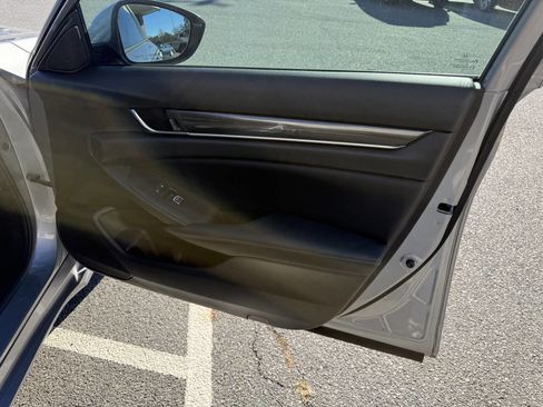 Used 2020 Honda Accord Sport image 20