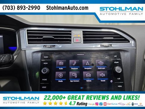 Used 2022 Volkswagen Tiguan SE w/ Panoramic Sunroof Package image 20