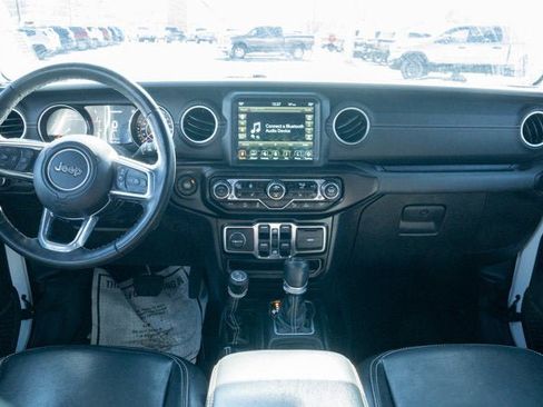 Certified 2022 Jeep Wrangler Unlimited Sahara w/ LED Lighting Group image 29