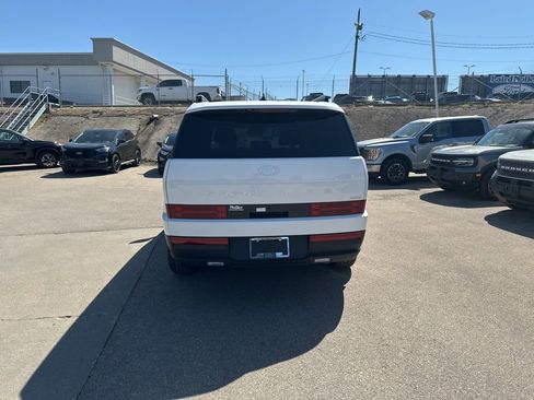 Used 2026 Hyundai Santa Fe SEL FWD image 6