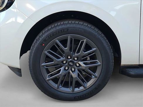 New 2026 Ford Expedition Max Platinum w/ Stealth Appearance Package image 10