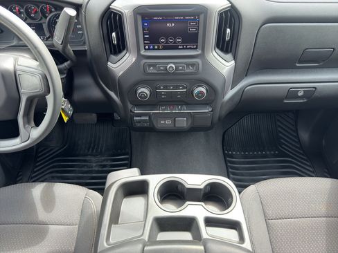 Used 2021 Chevrolet Silverado 2500 Custom w/ Custom Value Package AWD/4WD image 10