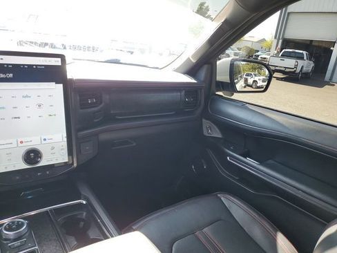 Used 2024 Ford Expedition Max Limited image 14