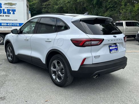 Used 2025 Ford Escape ST-Line FWD image 5