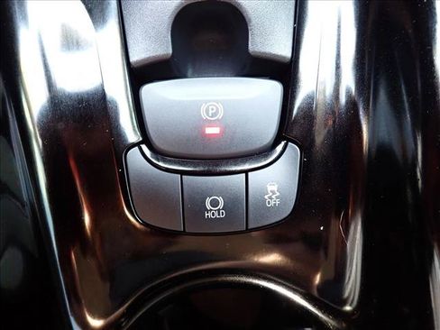 Used 2020 Toyota C-HR Limited FWD image 19