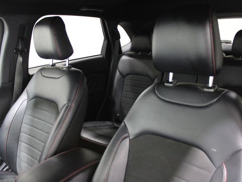 Used 2022 Ford Edge ST-Line AWD/4WD image 5