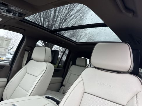 New 2026 GMC Yukon XL Denali image 22