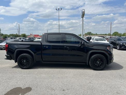 Used 2023 GMC Sierra 1500 Denali w/ Technology Package AWD/4WD image 3