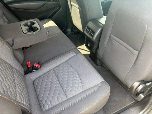 Used 2021 Chevrolet Equinox LT FWD image 37