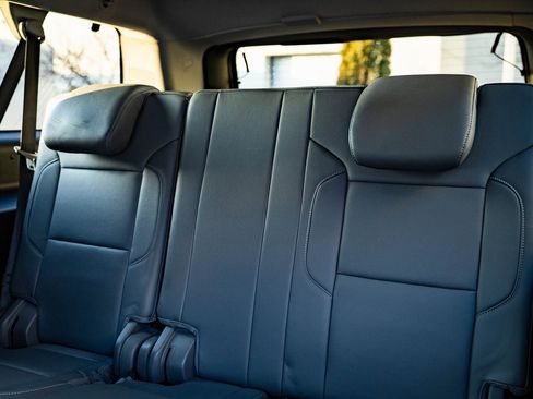 Used 2019 Chevrolet Suburban LT image 35