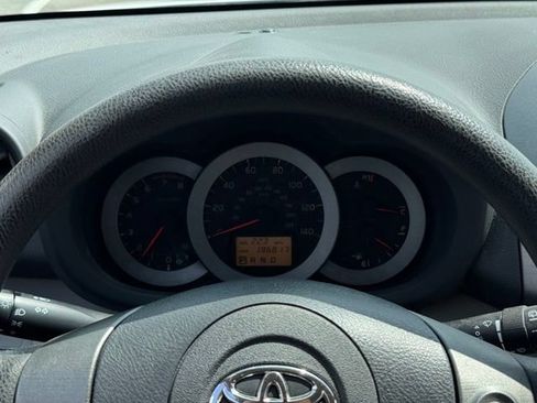 Used 2011 Toyota RAV4 4WD w/ Base L4 Extra Value Pkg image 25