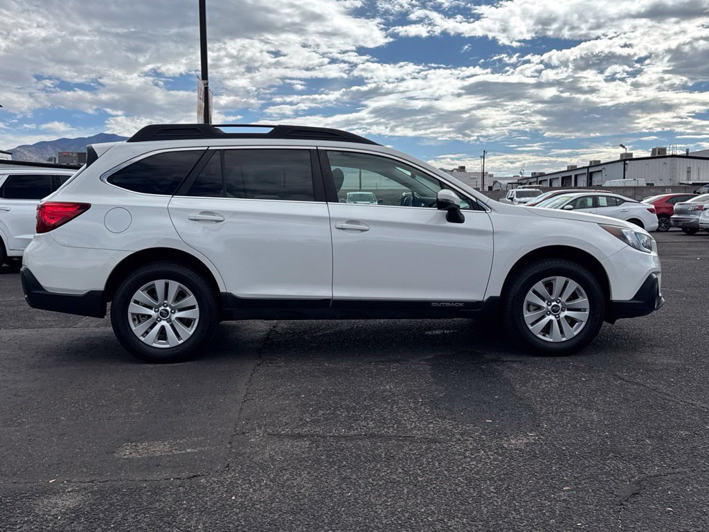 Used 2019 Subaru Outback 2.5i Premium AWD/4WD image 9