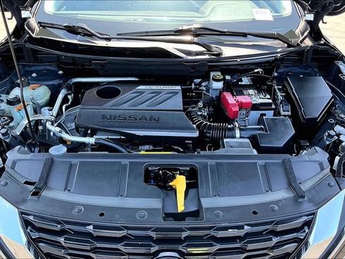 Certified 2023 Nissan Rogue SV FWD image 29