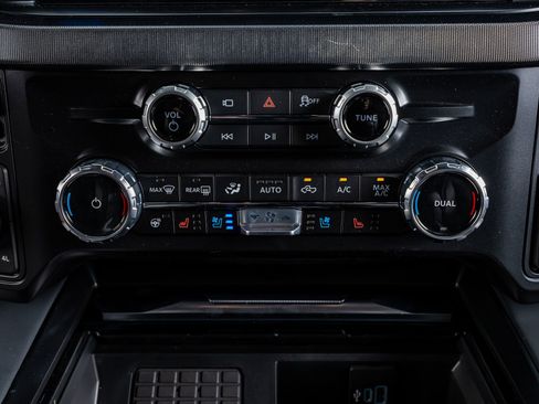 Used 2026 Ford F250 Platinum image 27