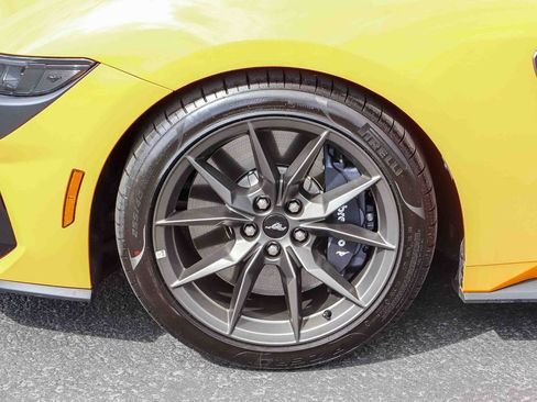 Used 2026 Ford Mustang Dark Horse RWD image 9