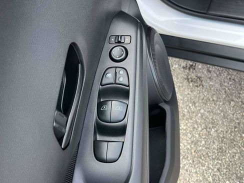 Used 2023 Nissan Kicks S FWD image 14