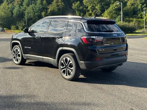 Used 2022 Jeep Compass Limited AWD/4WD image 5