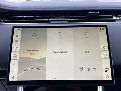 New 2026 Land Rover Range Rover SE AWD/4WD image 30