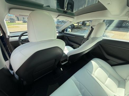 Used 2023 Tesla Model 3 Performance AWD/4WD image 10