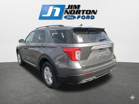 Used 2023 Ford Explorer XLT w/ Equipment Group 202A AWD/4WD image 7