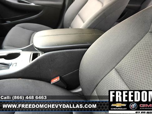 Used 2025 Chevrolet Malibu LT FWD image 30