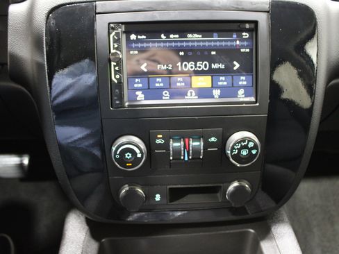 Used 2012 Chevrolet Avalanche LS w/ All-Star Edition image 12