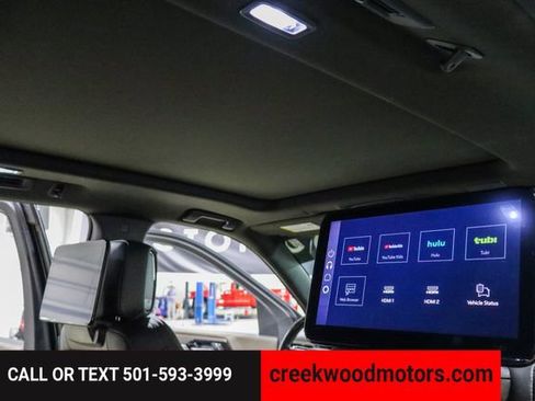 Used 2025 GMC Yukon Denali Ultimate AWD/4WD image 49
