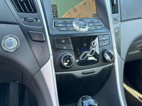 Used 2011 Hyundai Sonata SE w/ Navigation & Sunroof Pkg 4 FWD image 19