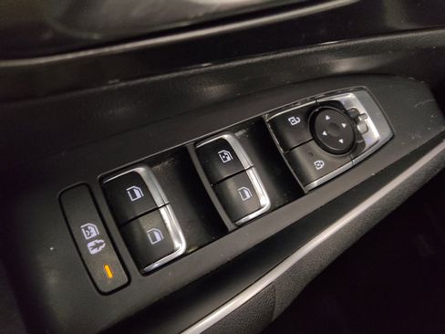 Used 2023 Kia Sorento S w/ Panoramic Sunroof Package image 27