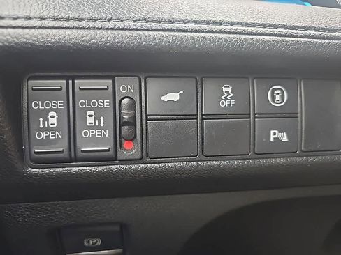 Used 2023 Honda Odyssey Touring image 19