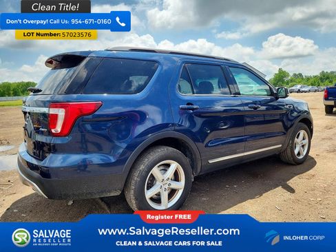 Used 2016 Ford Explorer XLT w/ Equipment Group 202A AWD/4WD image 4