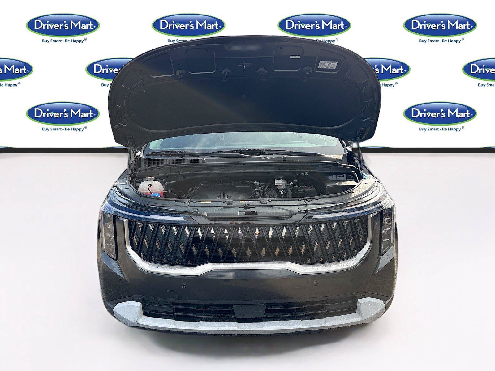 Used 2025 Kia Carnival FWD image 31