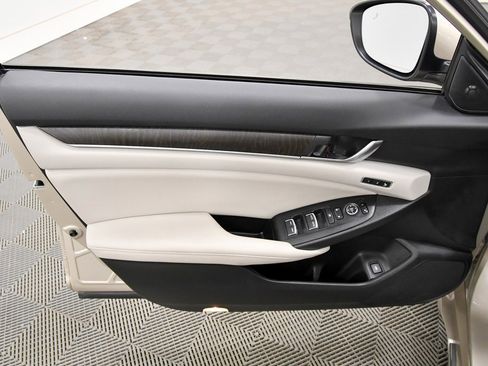 Certified 2020 Honda Accord Touring image 13