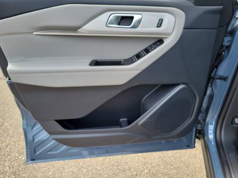 New 2026 Ford Explorer Active AWD/4WD image 20