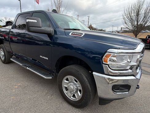Used 2024 RAM 2500 Big Horn w/ Bed Utility Group image 5