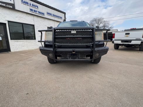 Used 2011 GMC Sierra 3500 SLT w/ SLT Convenience Package image 7