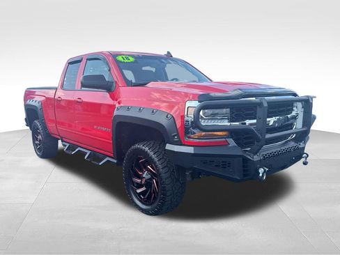 Used 2018 Chevrolet Silverado 1500 LT w/ LT Fleet Plus Package AWD/4WD image 8