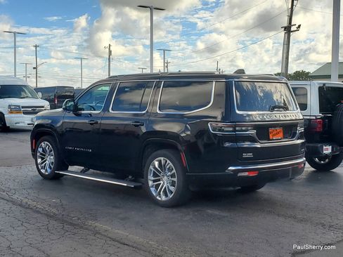 Used 2022 Jeep Grand Wagoneer Series II w/ Convenience Group III AWD/4WD image 2