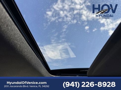 Used 2025 Hyundai Santa Cruz Limited image 21