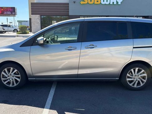 Used 2012 MAZDA MAZDA5 Sport FWD image 2