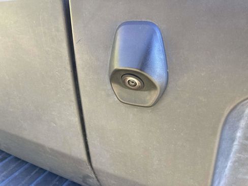 Used 2023 Ford Transit 350 XLT image 5