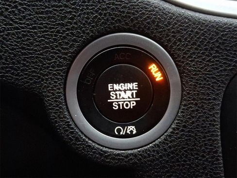 Used 2021 Dodge Charger SXT w/ Leather Interior Group image 24