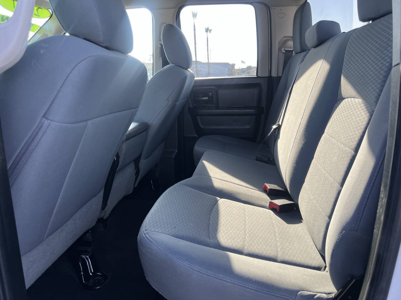 Used 2017 RAM 1500 Express RWD image 39
