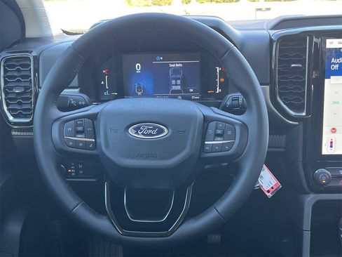 New 2025 Ford Ranger XLT image 3