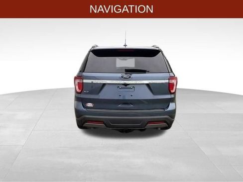 Used 2019 Ford Explorer XLT w/ Equipment Group 202A FWD image 6