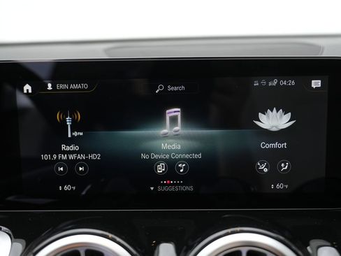 Used 2022 Mercedes-Benz GLB 250 4MATIC image 61