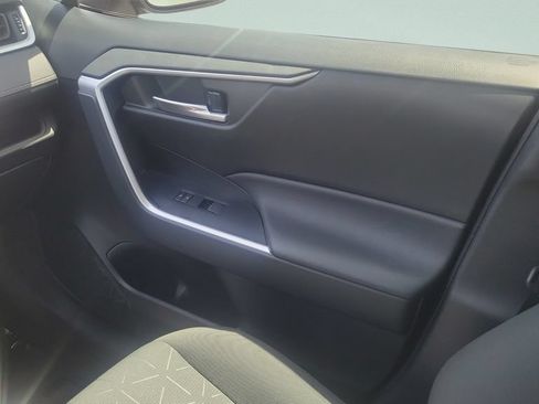 Used 2023 Toyota RAV4 XLE w/ Convenience Package FWD image 13