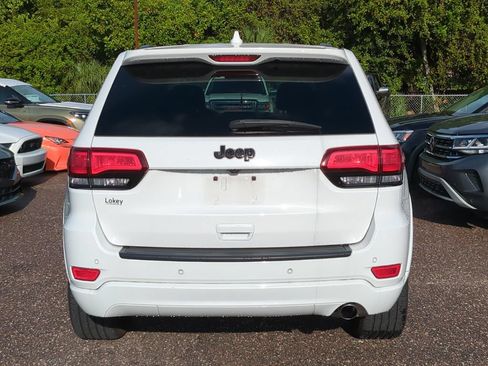 Used 2021 Jeep Grand Cherokee Laredo X RWD image 4
