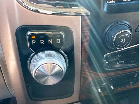 Used 2018 RAM 1500 Laramie Longhorn image 17