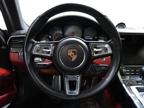 Used 2017 Porsche 911 Carrera 4S AWD/4WD image 33